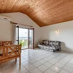 Appartamento Fuer 22 Personen Mit Pool Ražanac