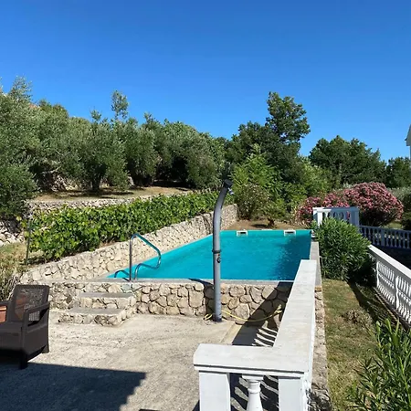 아파트 Fuer 22 Personen Mit Pool *