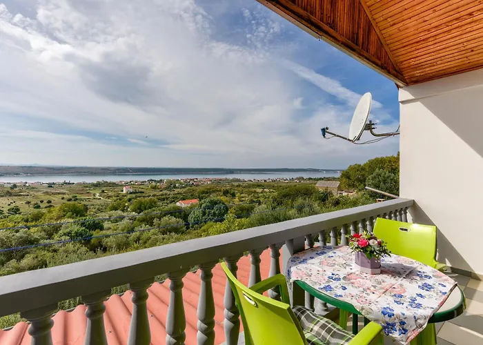 Fuer 22 Personen Mit Pool *