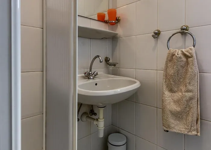 Fuer 22 Personen Mit Pool Apartman Razanac