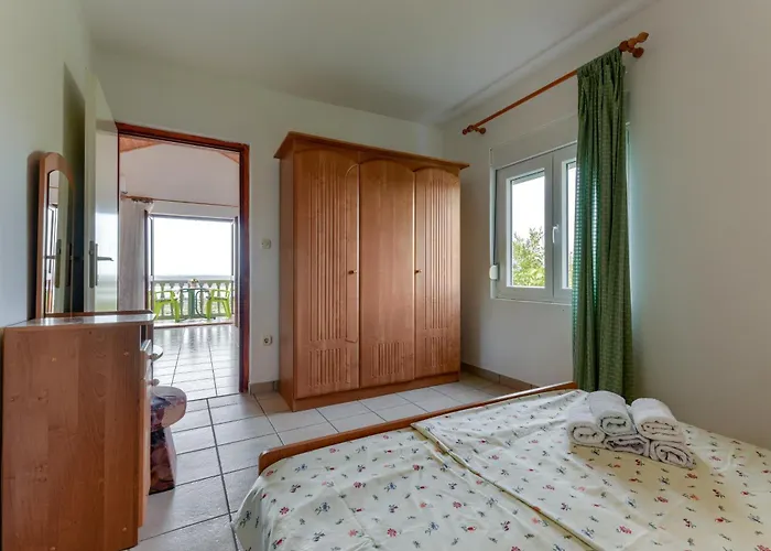 Fuer 22 Personen Mit Pool