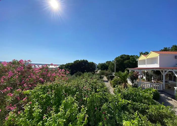 Apartman Fuer 22 Personen Mit Pool *